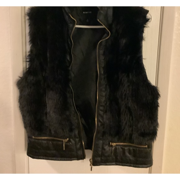 Rampage Brand - Faux fur vest, size large - Picture 2 of 11